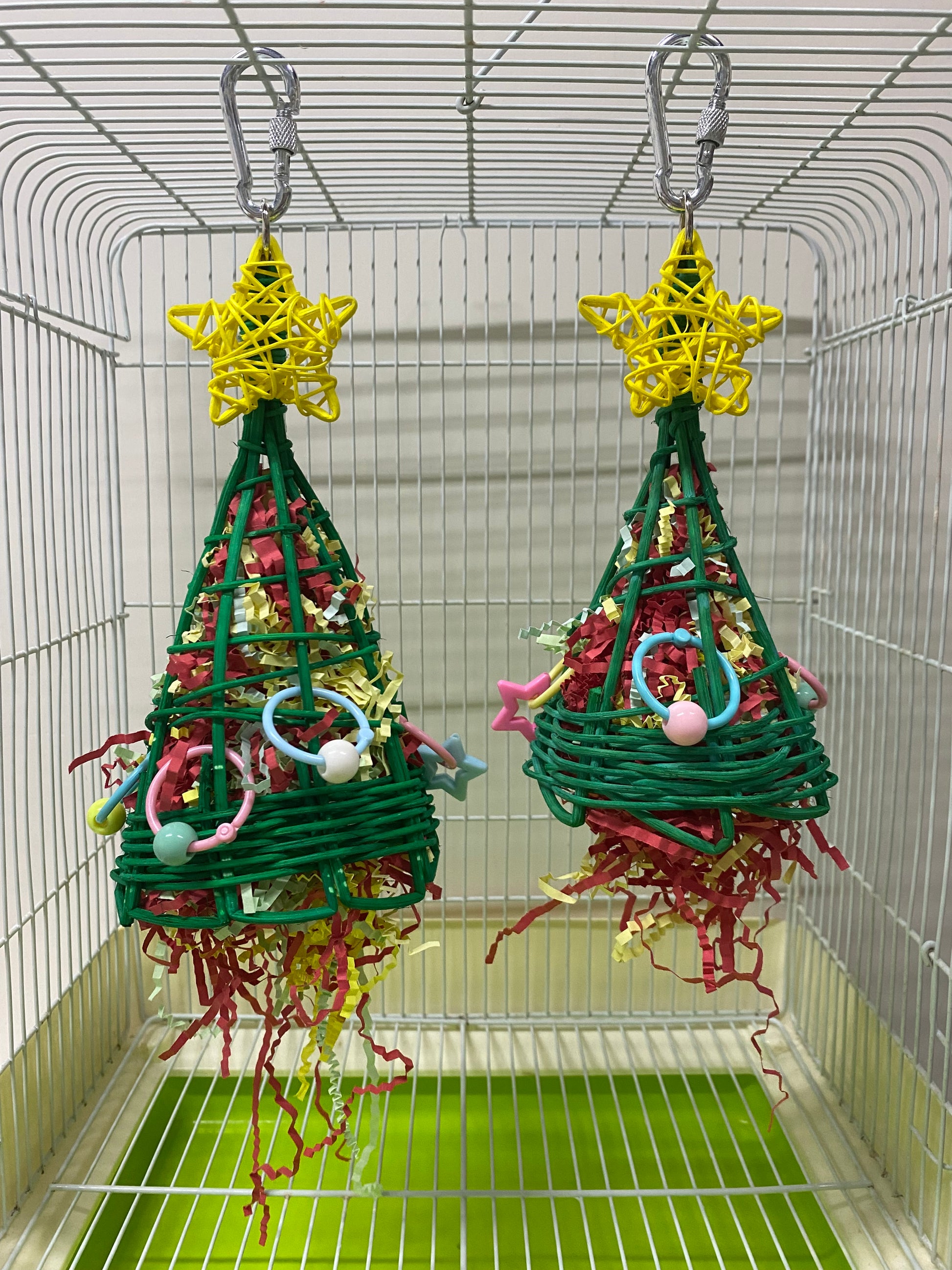 Xmas Tree & Ice Cream Big Parrot Toy Paper Tray with Loofah Bird Bites Hanging Toy Handmade Bird Toys Organic Bird Cages Accessories