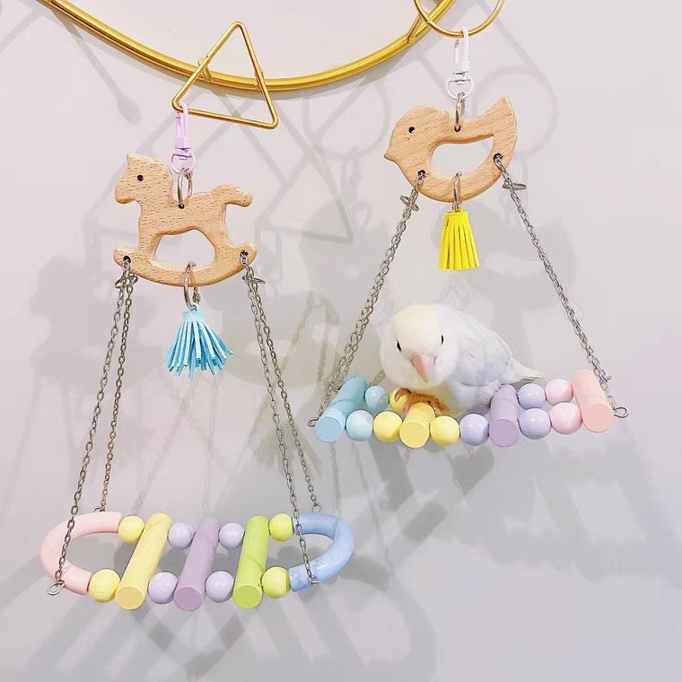 17x7x19cm Pastel & Raimbow Horse Bird Swings Drawbridge Parrot Birdie Toy for Small Medium Size Parrot Cages Accessories