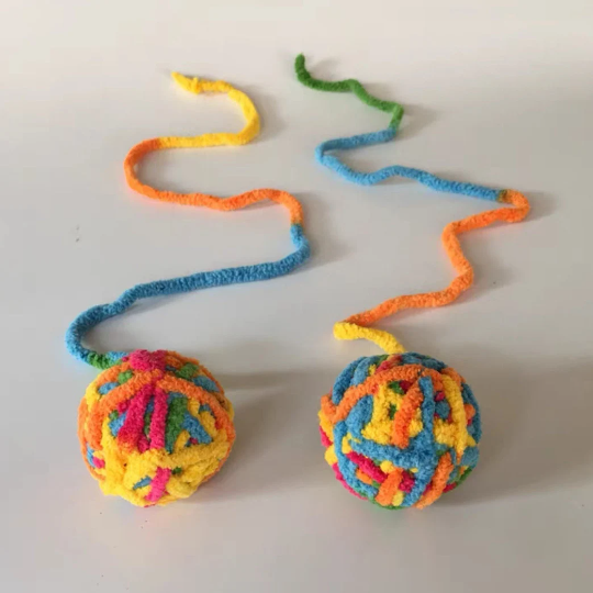 Set of 2 | Handmade Kitty Cat Colourful Wool Ball Toy Pet Toy with Ringing Bell