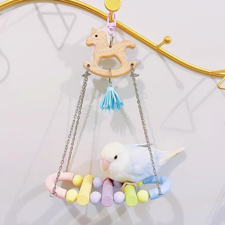 17x7x19cm Pastel & Raimbow Horse Bird Swings Drawbridge Parrot Birdie Toy for Small Medium Size Parrot Cages Accessories