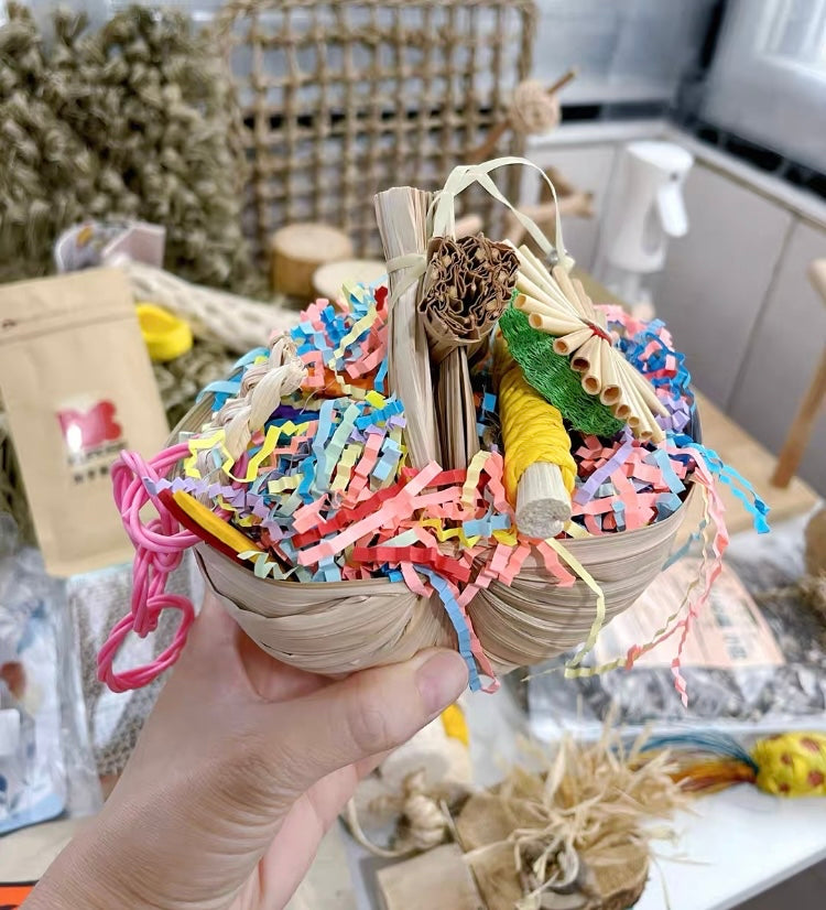 24x15cm Conch Shell Palm Leaf with Raffia Paper Basket Parrot Toys Hanging Toy Handmade Bird Toys Organic Bird Cages