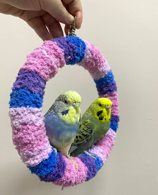 +Handmade+17.5cm Blueberry Pink Blue Purple Yarn Knitting Ring Swings Parrot Birdie Toy