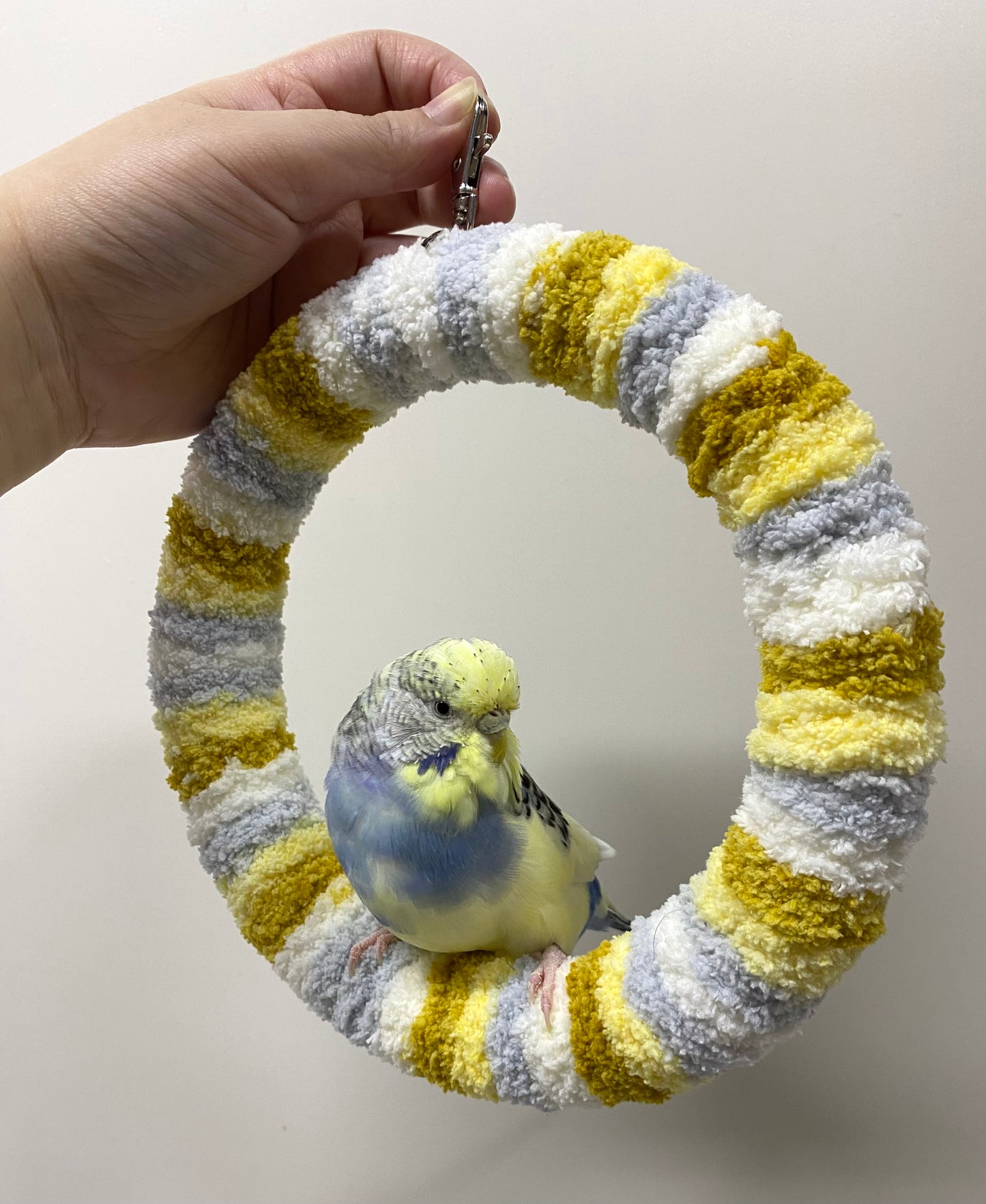 +Handmade+17.5cm Autumn Light Yarn Knitting Ring Swings Parrot Birdie Toy