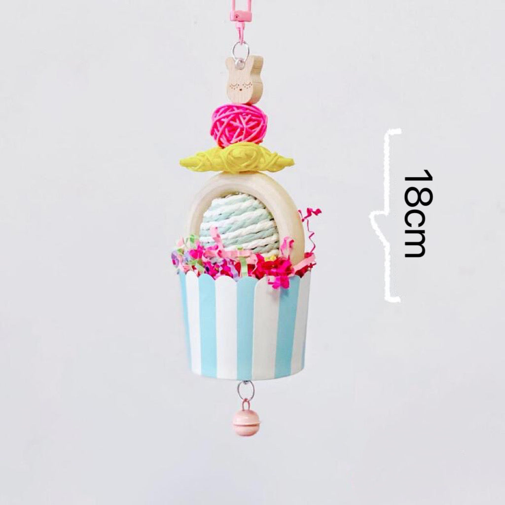 18cm Colourful Cupcake Bite Hanging Natural Parrot Birdie Toy for Small Medium Size Parrot Cages Accessories Lovebirds Budgie