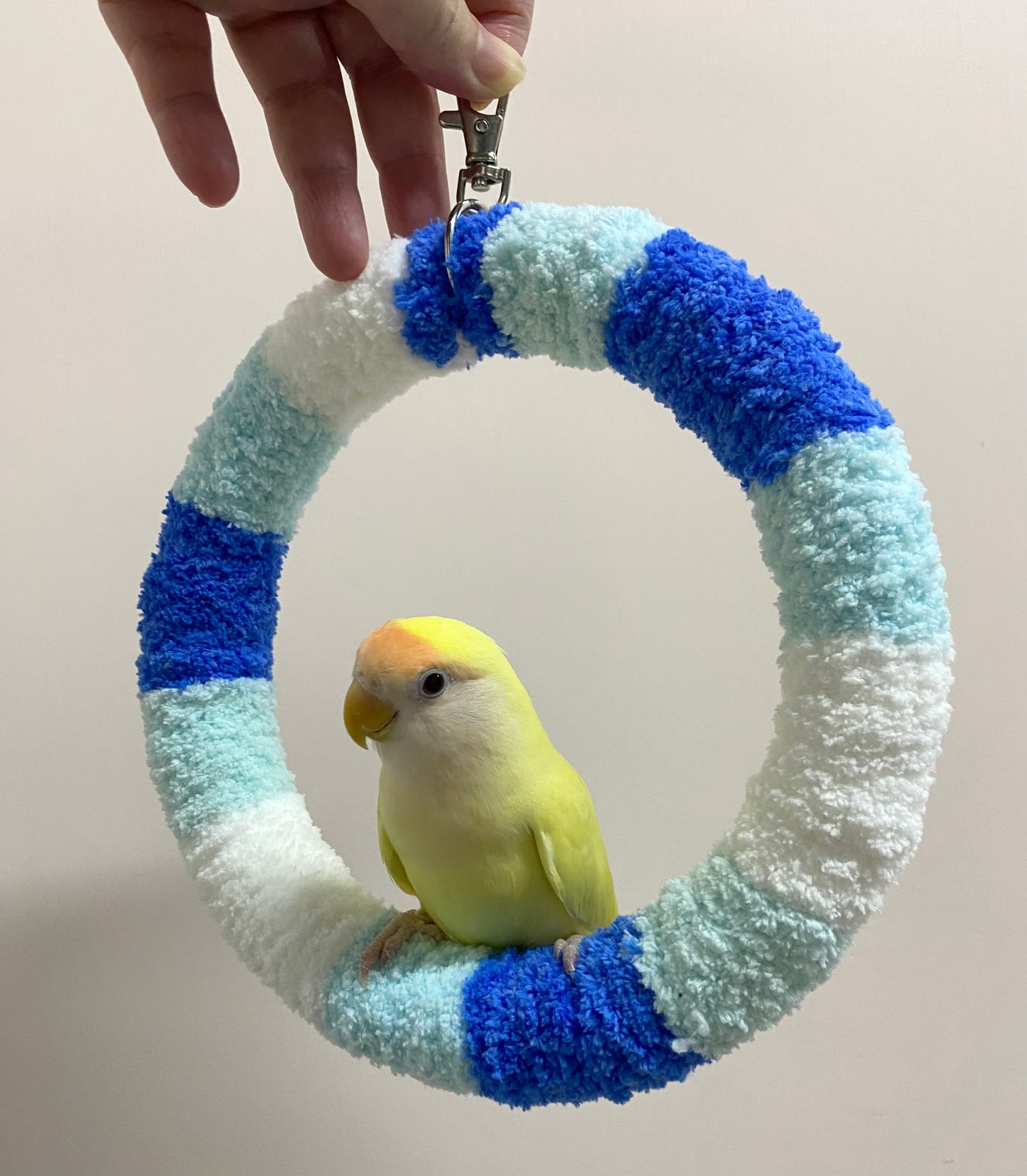 Handmade 17.5cm Sora Blue Light Blue White Yarn Knitting Ring Swings Parrot Birdie Toy