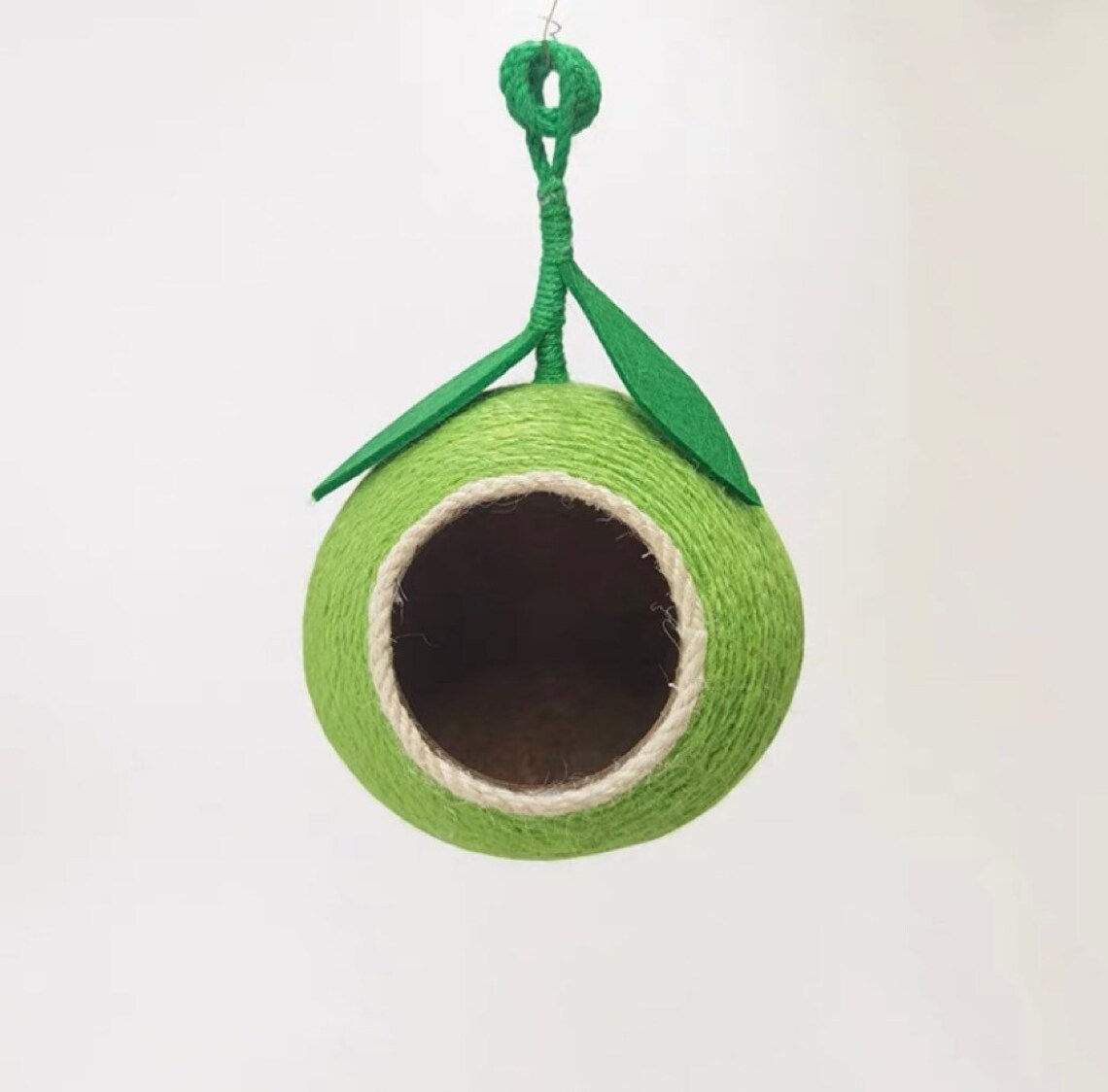 Fruit Style Natural Coconut Shell with Hemp Hope Bird House Hanging and Fix Style Parrot Nest Hamster Nest Birdie Items