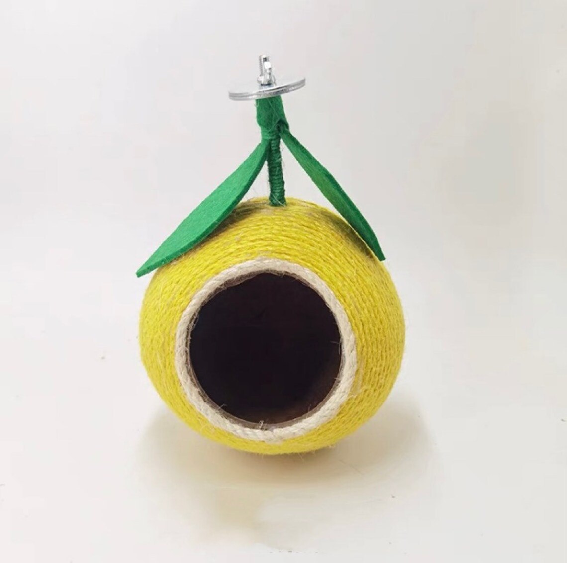 Fruit Style Natural Coconut Shell with Hemp Hope Bird House Hanging and Fix Style Parrot Nest Hamster Nest Birdie Items